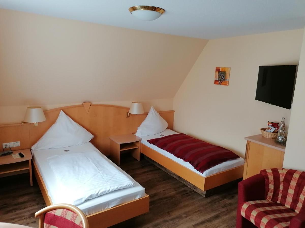 Adelsdorf 涅布勒乡村旅馆酒店 外观 照片