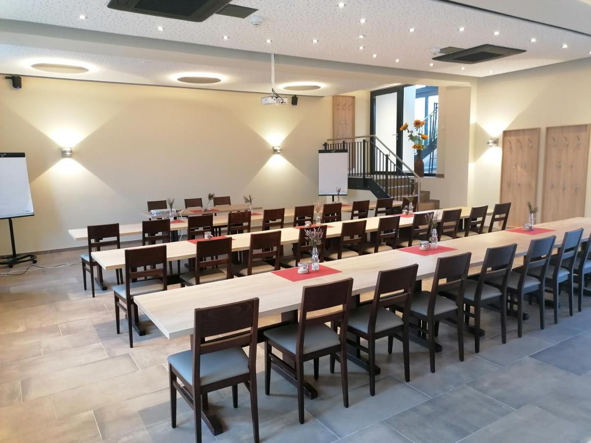 Adelsdorf 涅布勒乡村旅馆酒店 外观 照片